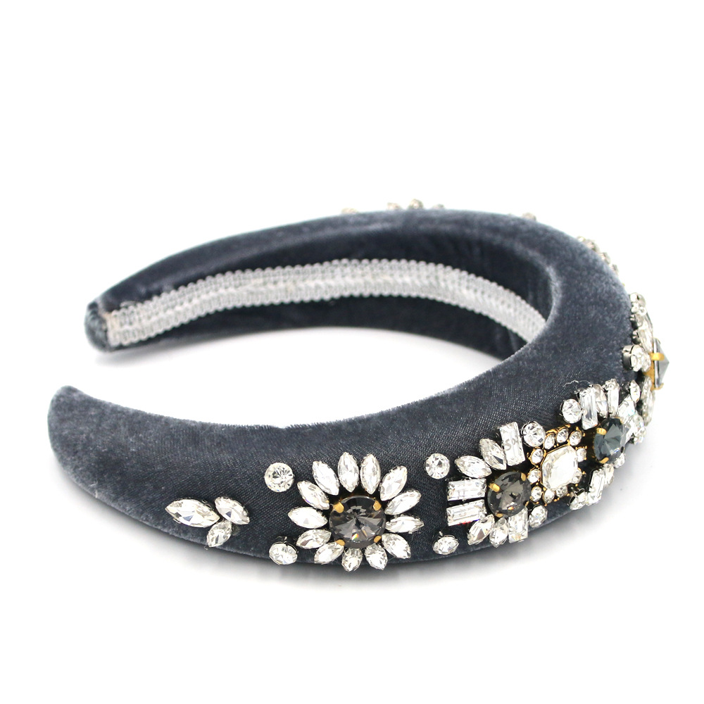 New Sponge Hairband Multi-color Rhinestones Sun Flower Wild Hairband Prom Show Catwalk Hairband Nihaojewelry Wholesale display picture 10