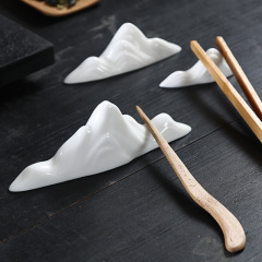 High-end sheep tallow jade white porcelain tea caddy holder, calligraphy brush stand, Gongfu tea ceremony accessories, Wenfang Sibao brush holder