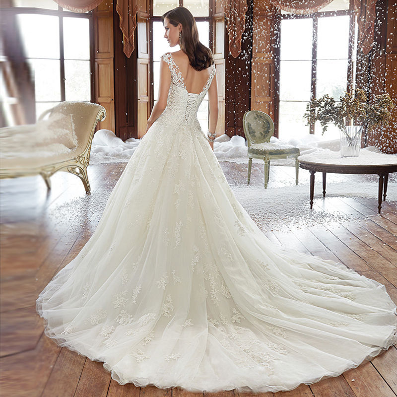 AliExpress new foreign trade wedding dress wholesale Korean bridal high-end lace hollow wedding dress tail wholesale