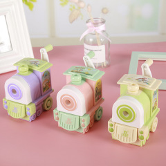 Creative cartoon pencil sharpener locomotive shape sketch pencil sharpener primary school student hand-cranked pencil sharpener pencil sharpener gift