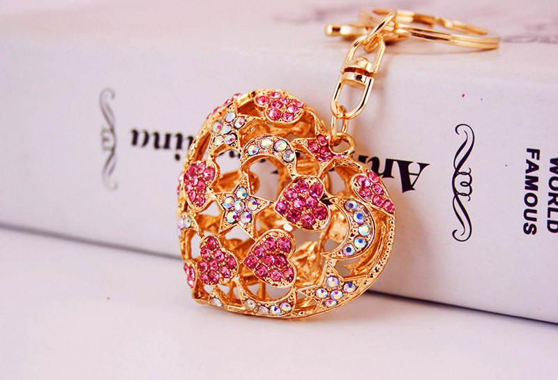 44g Weight Travel Occasion Alloy, Metal Material Heart Pattern Women'S Gender White, Pink, Blue, Peach Color Korean Creative Diamond-studded Crystal Hollow Keychain 1