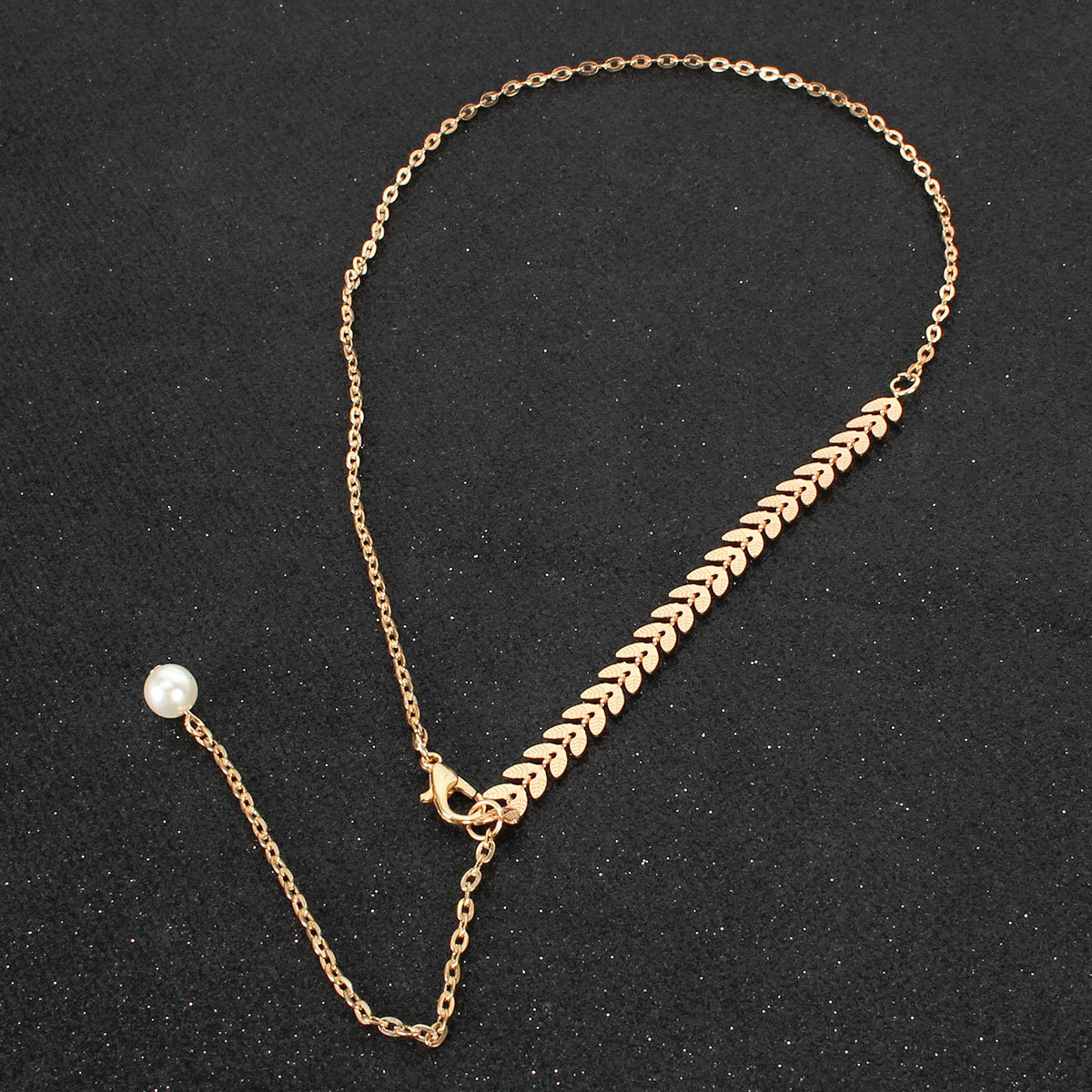 Individual Fish Bone Clavicle Chain Fashion Imitation Pearl Pendant Necklace Necklace Female display picture 5