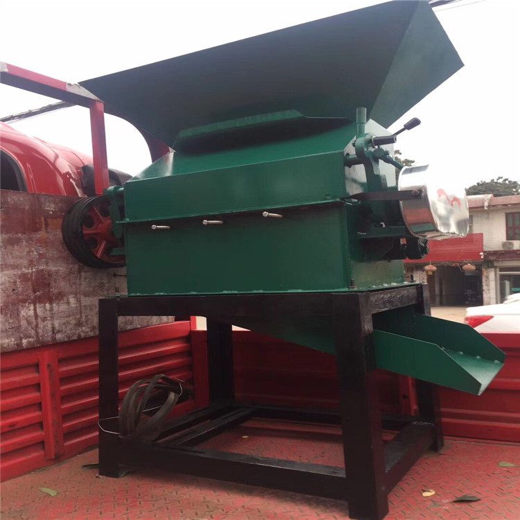 小型鸡饲料机多少钱 做鸡饲料的玉米破碎机哪里有卖