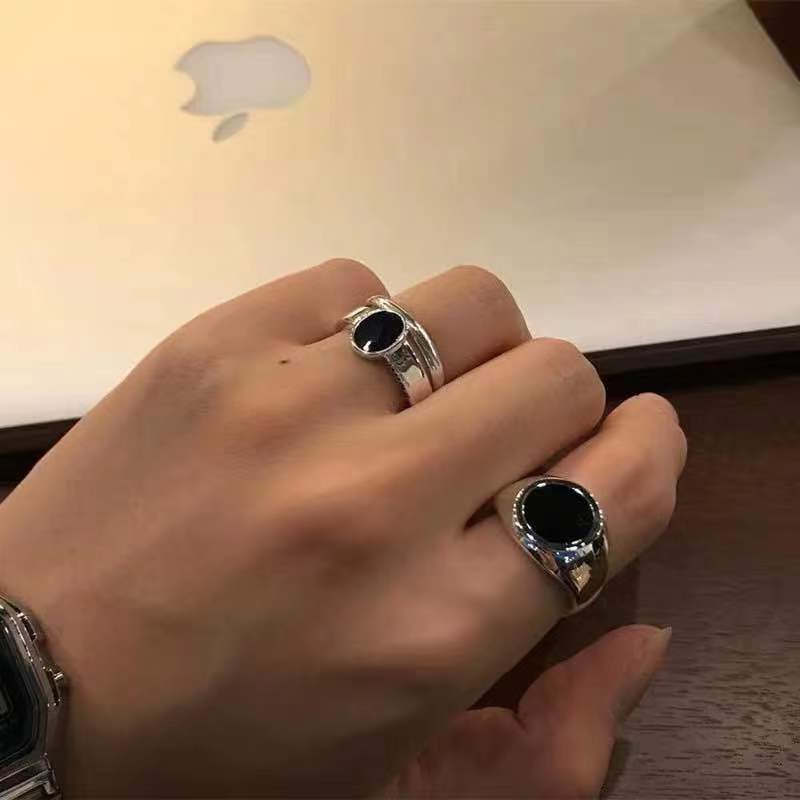 Glossy Bright Silver Ring Black Gem Engraved Number 4 Retro Couple Ring Ring display picture 11