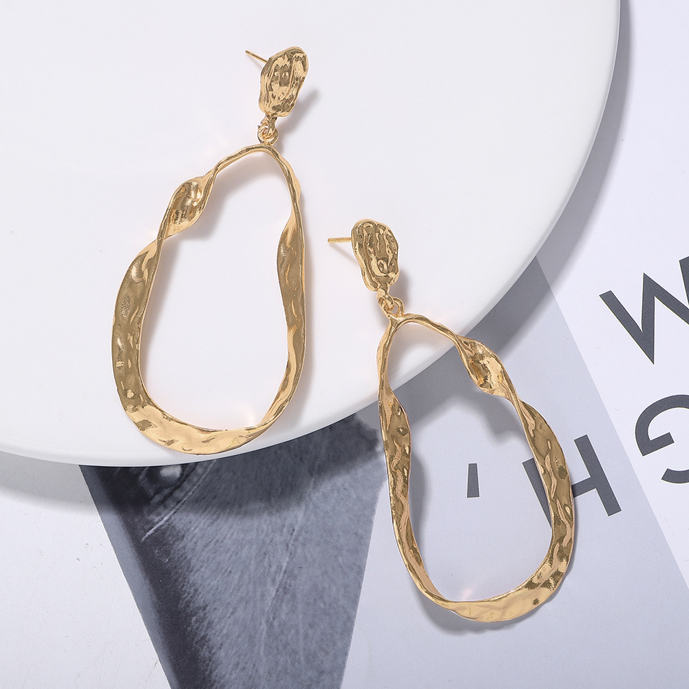 Alloy Earrings Atmosphere Simple Earrings Fashion Big Circle display picture 5