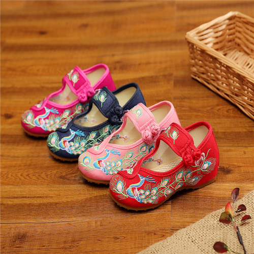 Hanfu shoes for kids Children girl Chinese folk dance hanfu embroidered shoes Hanfu shoes peacock ancient shoes dance performance shoes