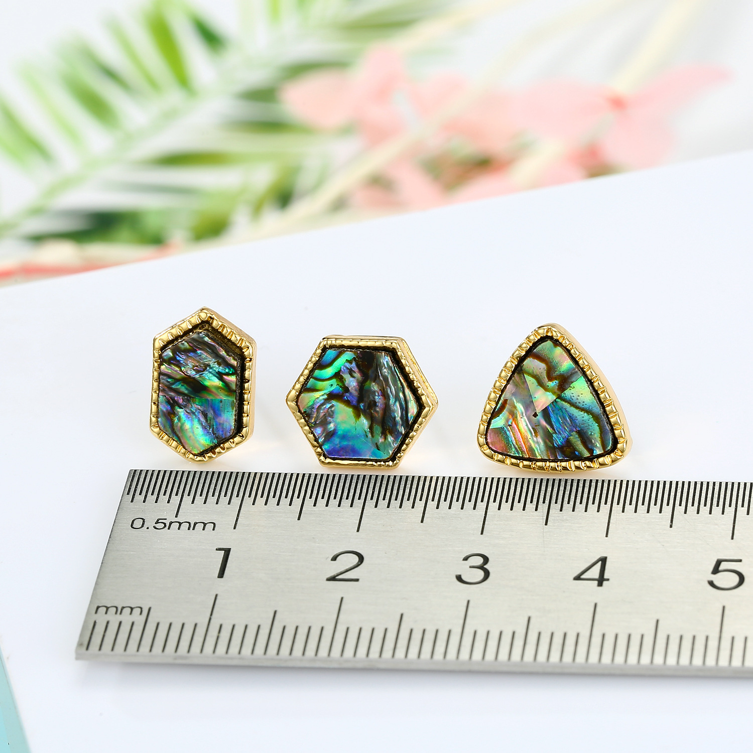 Jewelry Six Sides Abalone Shell Earrings Ins Triangle Shell Earrings Resin Earrings display picture 2