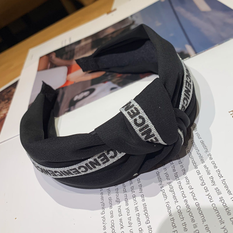 Neues koreanisches breites Rand-Knoten-Clip-Stirnband mit einfarbigem Buchstaben, süßer und niedlicher Haarschmuck für Erwachsene_voghion.com