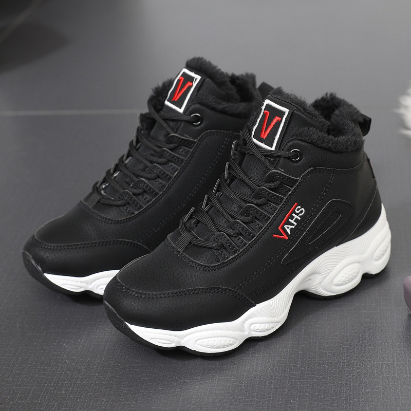 검은 면화 신발