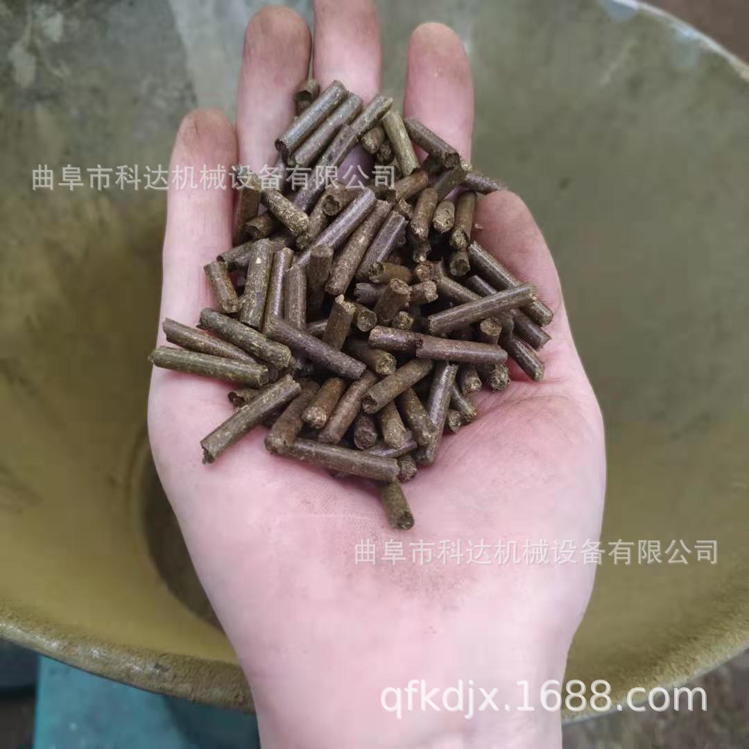 平模饲料颗粒机 牧草肥料粉料饲料颗粒机 麦麸皮杂草饲料颗粒机