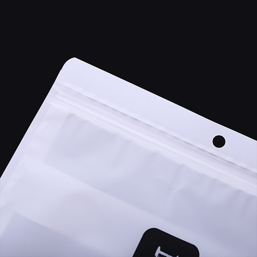 Manufacturer's classic men's inch shirt T-shirt leggings clothing bag packaging bag simple fashion plastic sealed ziplock bag