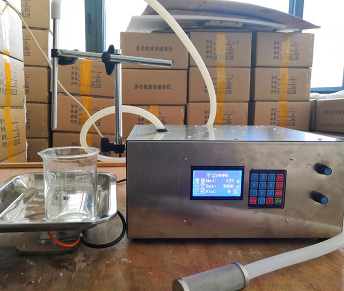 大剂量称重灌装机计量泵计重分装机液体叶面肥黄酒灌装机