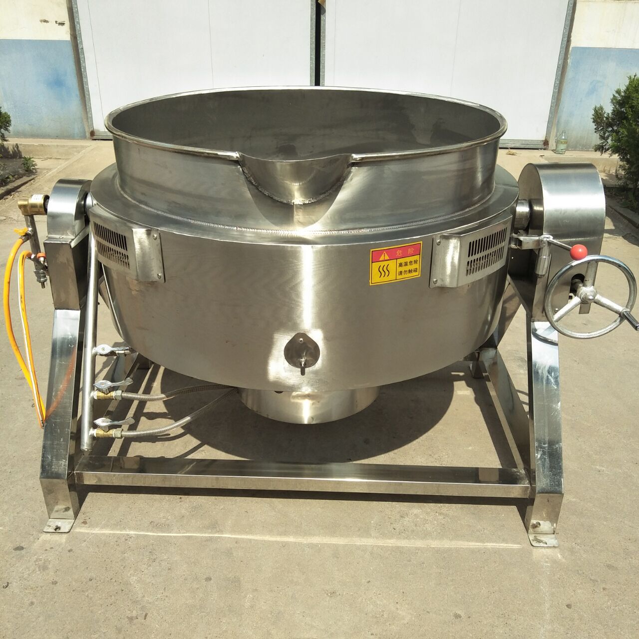 不锈钢燃气夹层锅可倾斜天燃气200L夹层锅商用液化气肉制品蒸煮锅