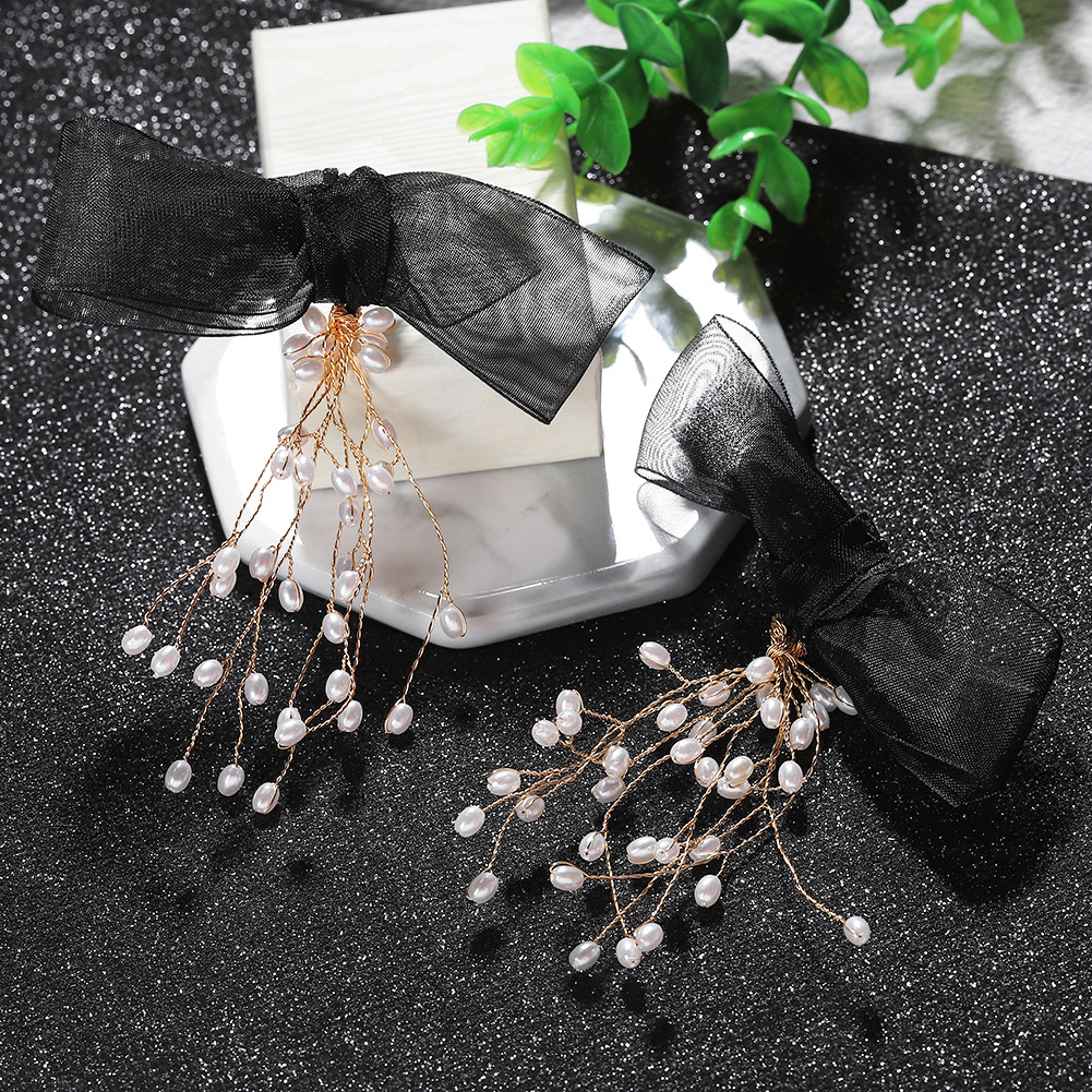 Mesh Pearl Beaded Bow Earrings Exaggerated Earrings display picture 6