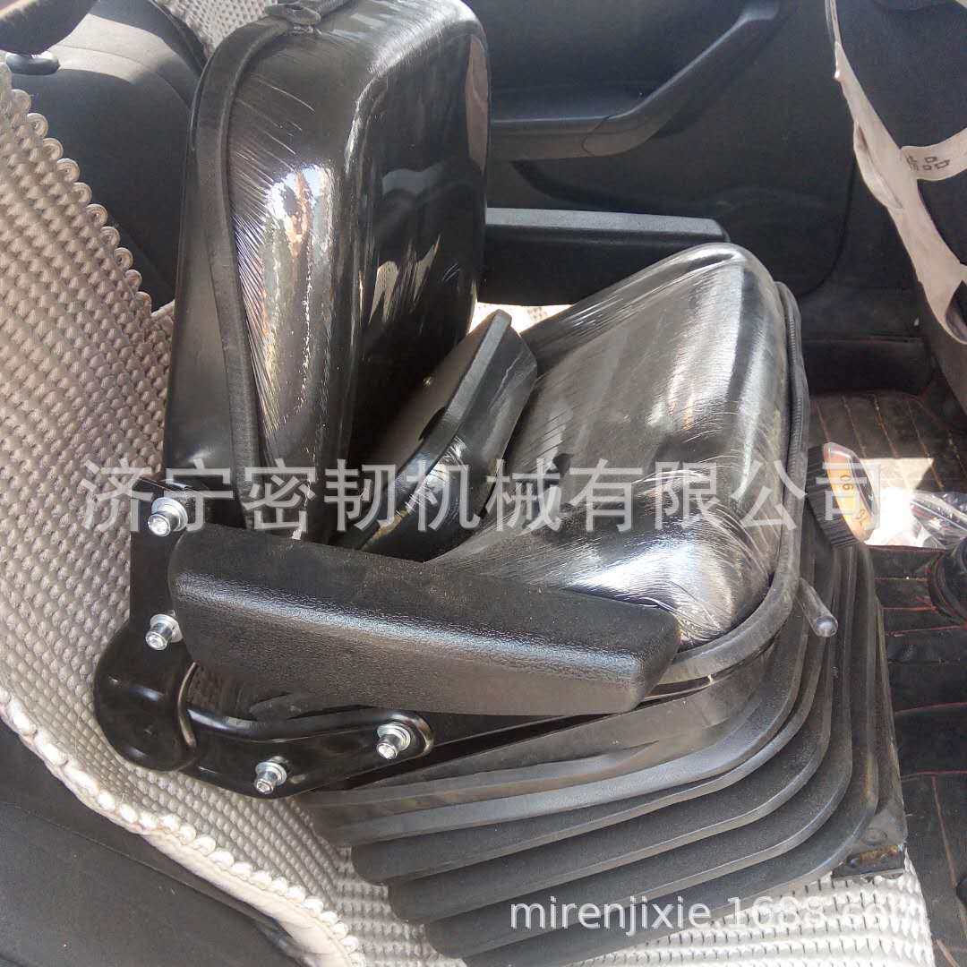 推土机配件SD32 TY320新式座椅16Y-53C-10000
