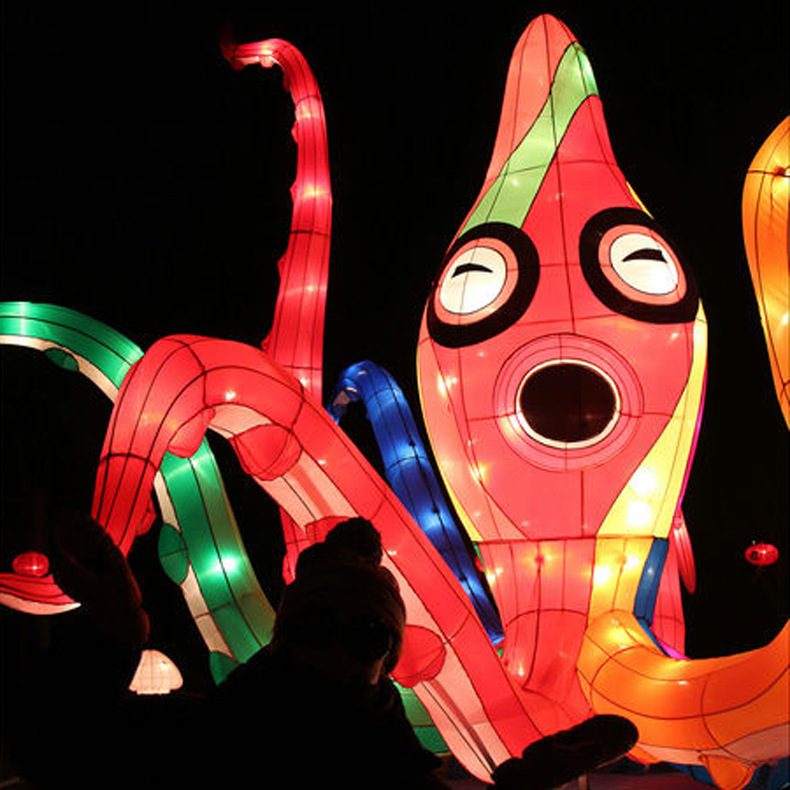 �Ϻ����Ϳ�ͨ���������չ��ɫ���׻��ƴ���װ�εƻ᳡��������װ