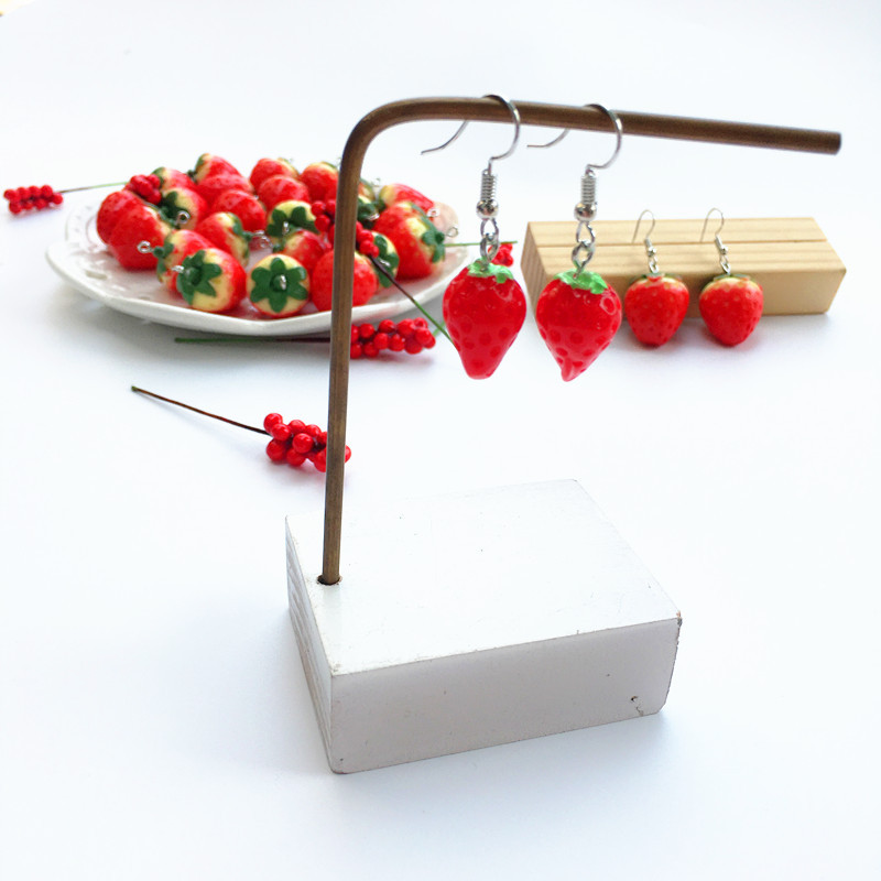 Resin Material 1 Pair Cartoon Style Cute Strawberry Resin Drop Earrings
