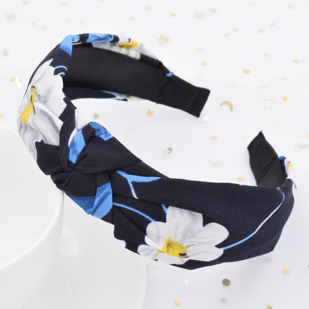 Korean  Flower Cross-knotted Dandelion Headband display picture 4