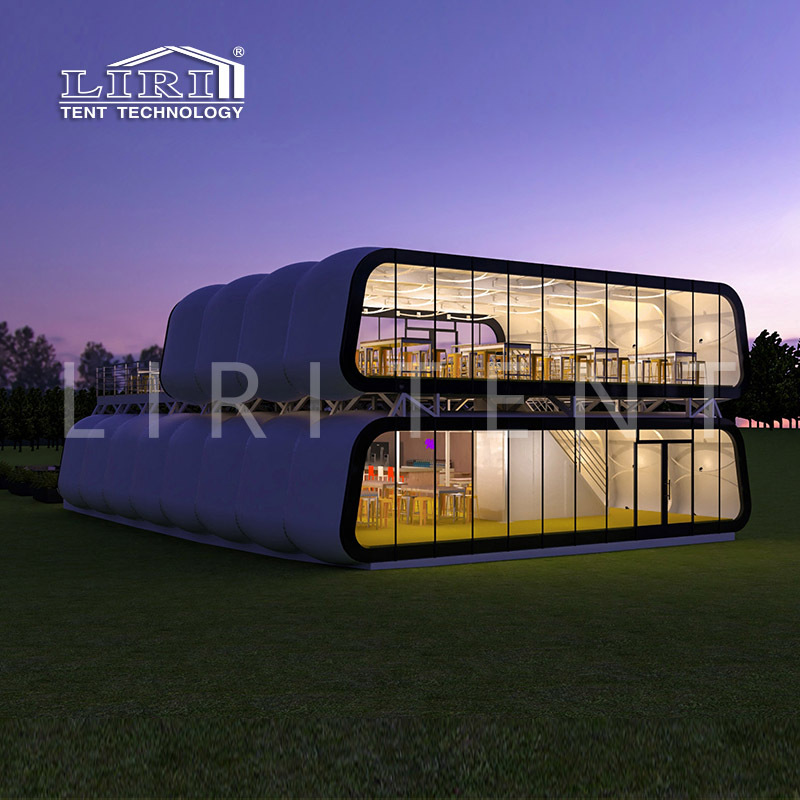 ʱ�н���С�ݾƵ��� ���������������������� ˫��ṹ ����