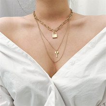 3g Weight Alloy Pendant Material Necklace Classification Fishing Line Chain Material Woven Chain Chain Type Travel Occasion Fishing Line Material Heart Shape Pattern Women'S Gender Simple Style Style Pink, Red, Green, Blue Color Simple Style Heart Shape Fishing Line Woven Chain Pendant Necklaces Wholesale 5