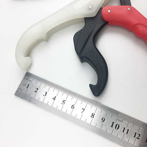 Floating water fish controller, fluorescent plastic fish lip clamp, lure extraction, fish pliers, fishing gear, fishing supplies wholesale