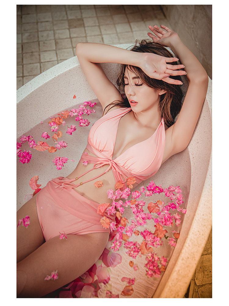 Bikini Model 4