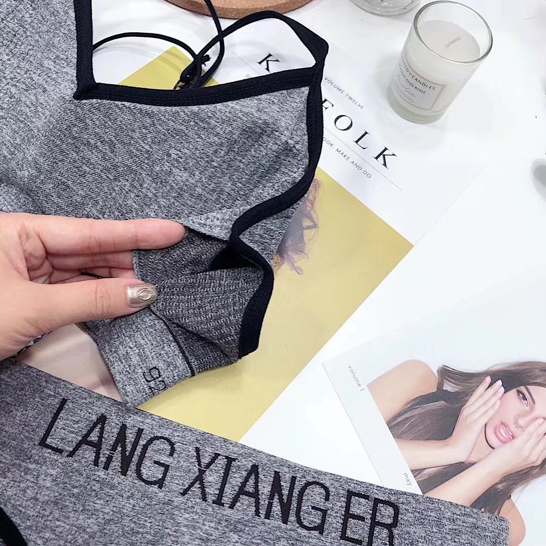 Costume femme en De la soie - Ref 3335175 Image 17