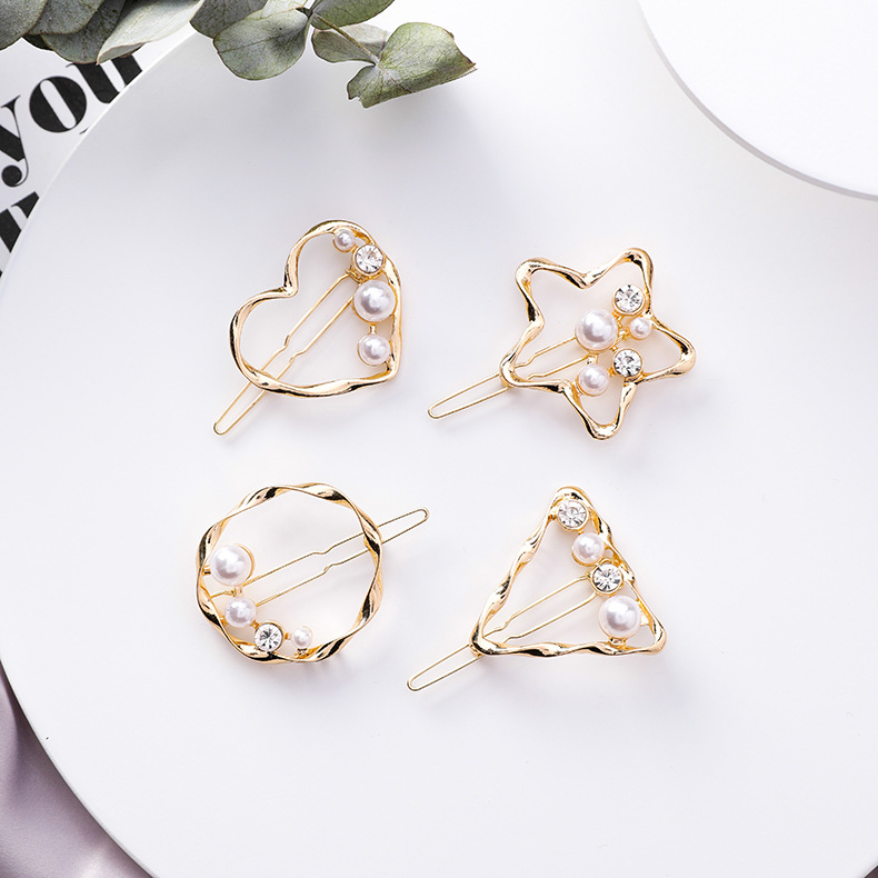 Geometric Pearl Heart Hair Clip