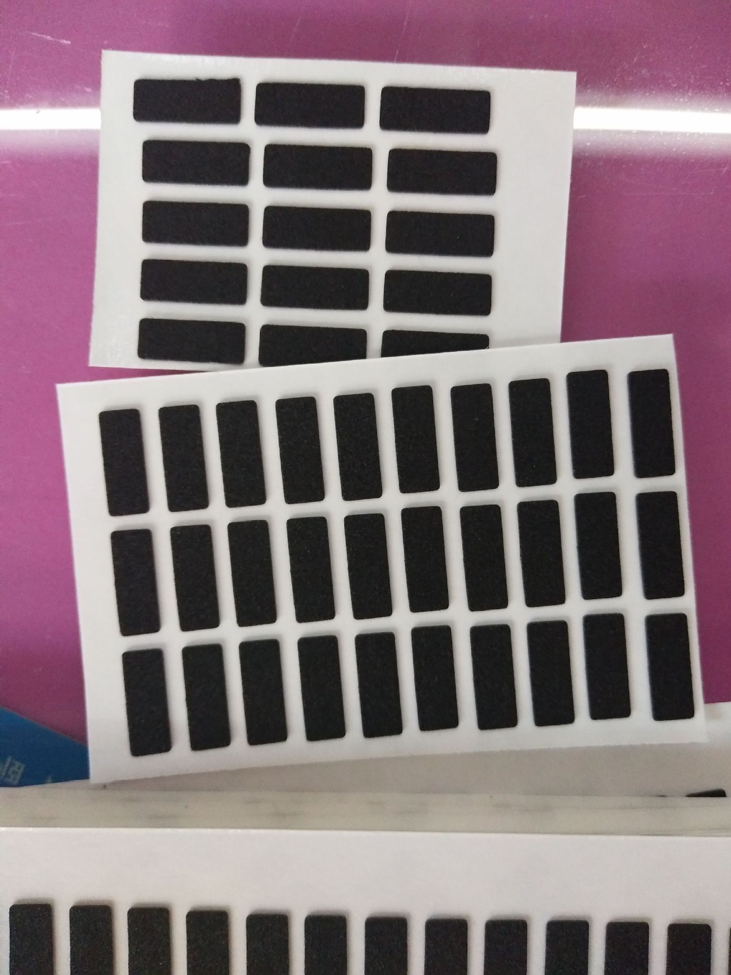 专业生产背胶EVA脚垫 防滑EVA垫EVA垫片模切成型单面背胶可定制