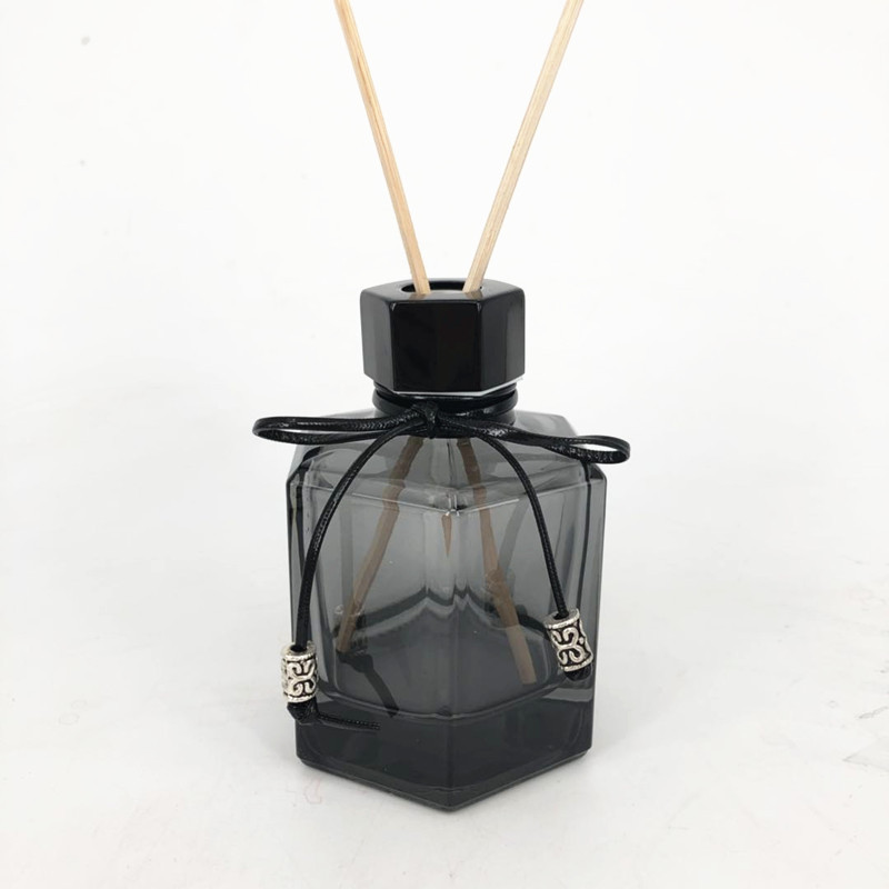 供应经典款120ml六角六棱香薰瓶玻璃瓶无火精油