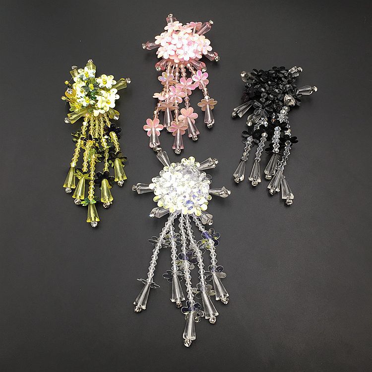 厂家批发手工钉珠布贴 珠片亮片水晶吊珠流苏胸花布贴饰品diy辅料