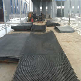 青岛厂家供应 菱型钢板网重型防耐腐钢板网机械防护网 金属拉伸网