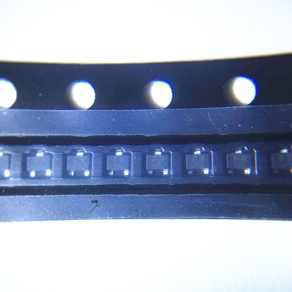 三极管2SA1774TLR 丝印FR EMT3 2SA1774通用晶体管原装现货