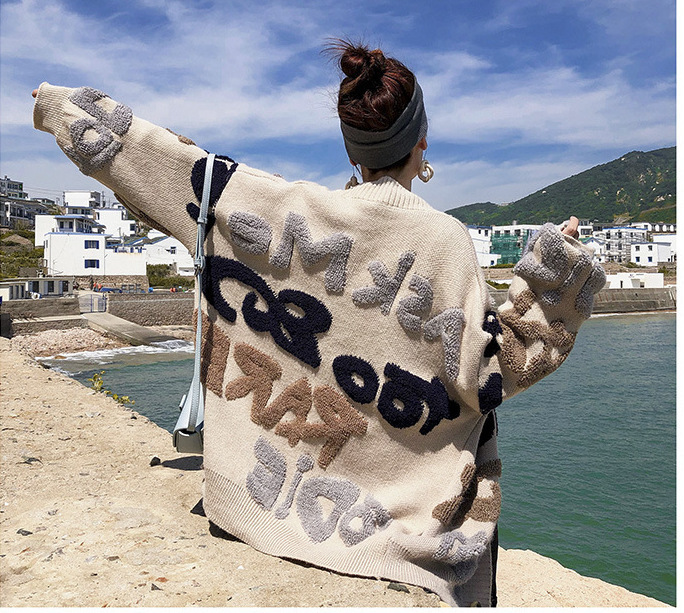 Primavera y otoño nueva suelta perezoso suéter abrigo de las mujeres de media longitud estilo coreano letras engrosada punto cardigan moda image 1