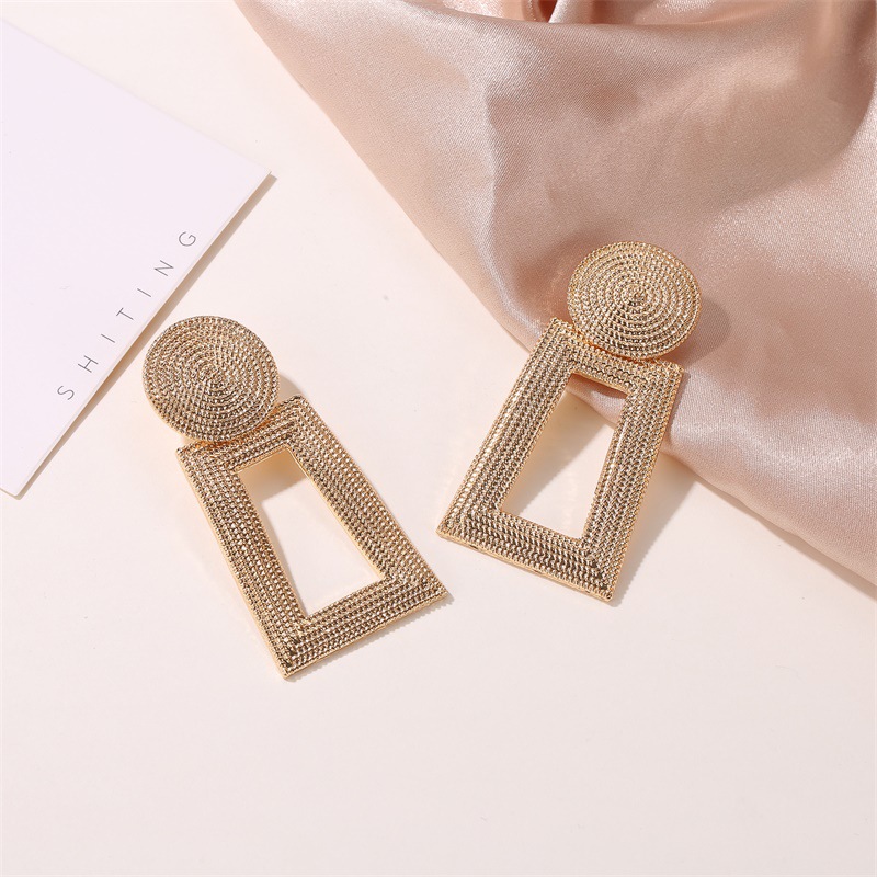 New Hollow Trapezoidal Earrings Temperament Geometric Pendant Earrings Female Square Grain Metal Earrings display picture 5