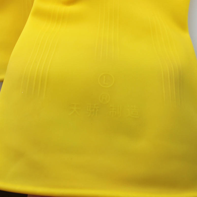 3307925277_1488478041