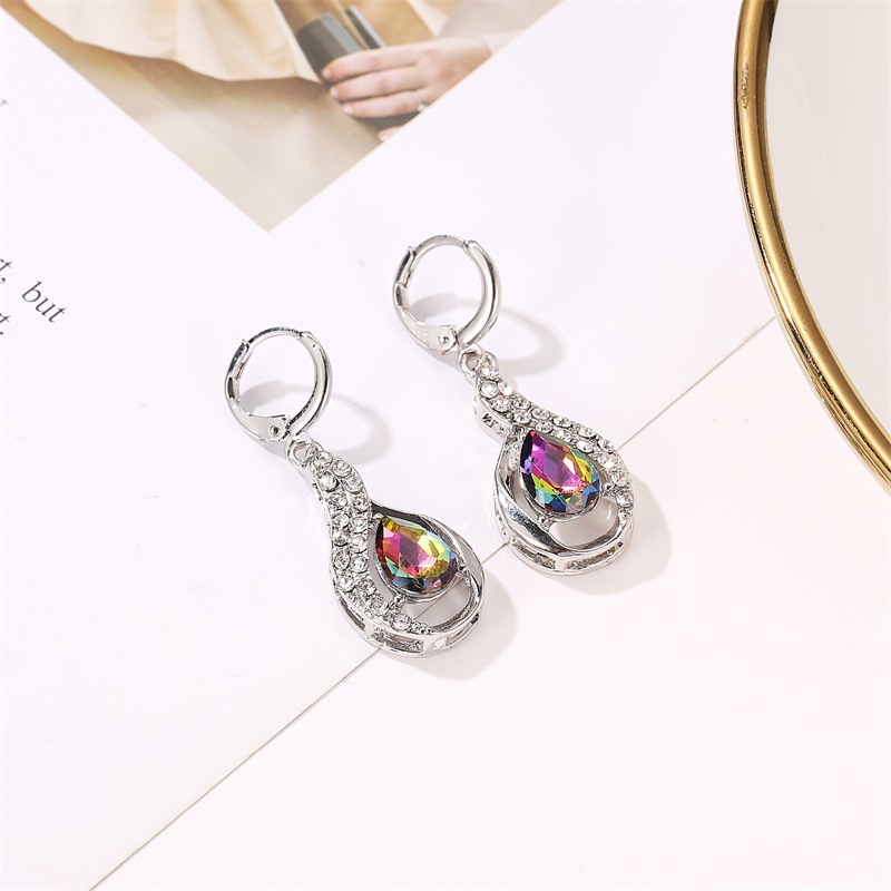 New Fashion Simple Personality Colorful Water Drop Pendant Earrings Temperament Diamond Colorful Diamond Alloy Earrings Nihaojewelry Wholesale display picture 4