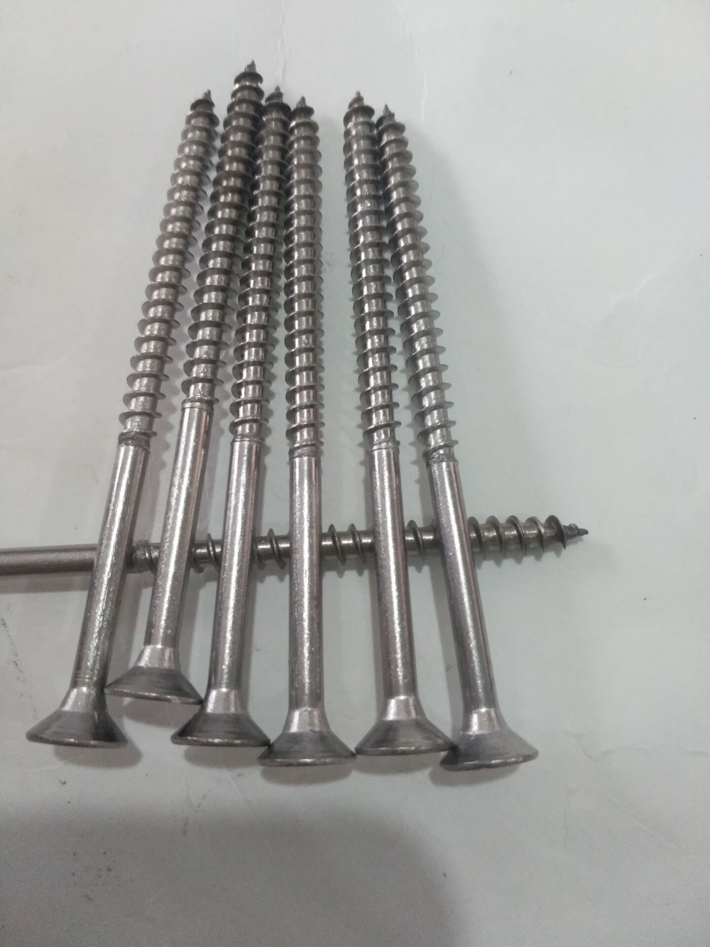 纤维板螺丝钉 厂家直供纤维板钉 高强度自攻螺丝 沉头家具自攻钉