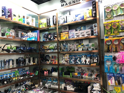 Magnifying glass, compass, telescope, counter, teaching supplies, make products as required, pay the freight difference