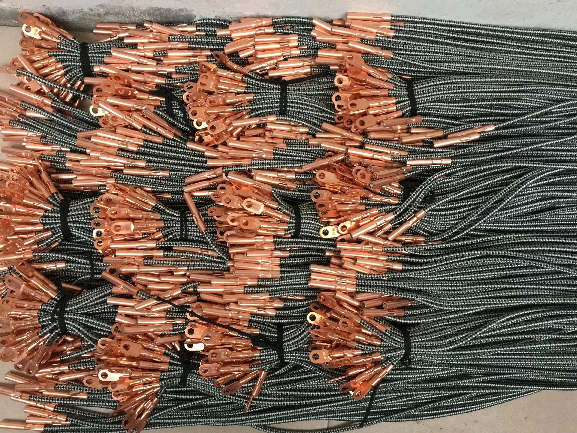 Сверхпроводящий антистатический трос с низким сопротивлением Сопротивление менее 40 евро для текстильной печати