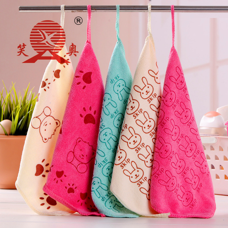 Factory wholesale microfiber square cartoon absorbent printing 25*25 children's face towel kindergarten towel