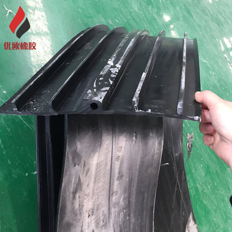背贴式橡胶止水带 (13)