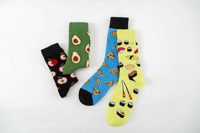Nouvelles chaussettes colorées à la mode Chaussettes gourmandes colorées Chaussettes décontractées en coton Tendance de la rue européenne et américaine Chaussettes mi-mollet en gros_voghion.com