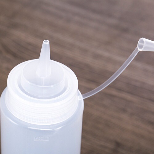 Squeeze sauce bottle ketchup with scale plastic seasoning bottle pointed mouth bottle jam bottle wholesale salad dressing squeeze bottle