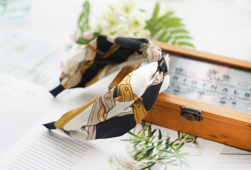 Retro Zephyr Knotted Hair Hoop Korean Style Printed Satin Fabric Headband Korean Style Face Washing Knotted Headband Head Buckle display picture 8