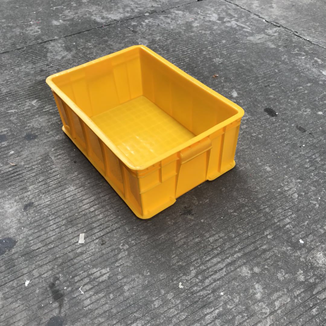 供应厂家多颜色塑胶545*420*240物流运输箱 电子零件箱仓库储物箱