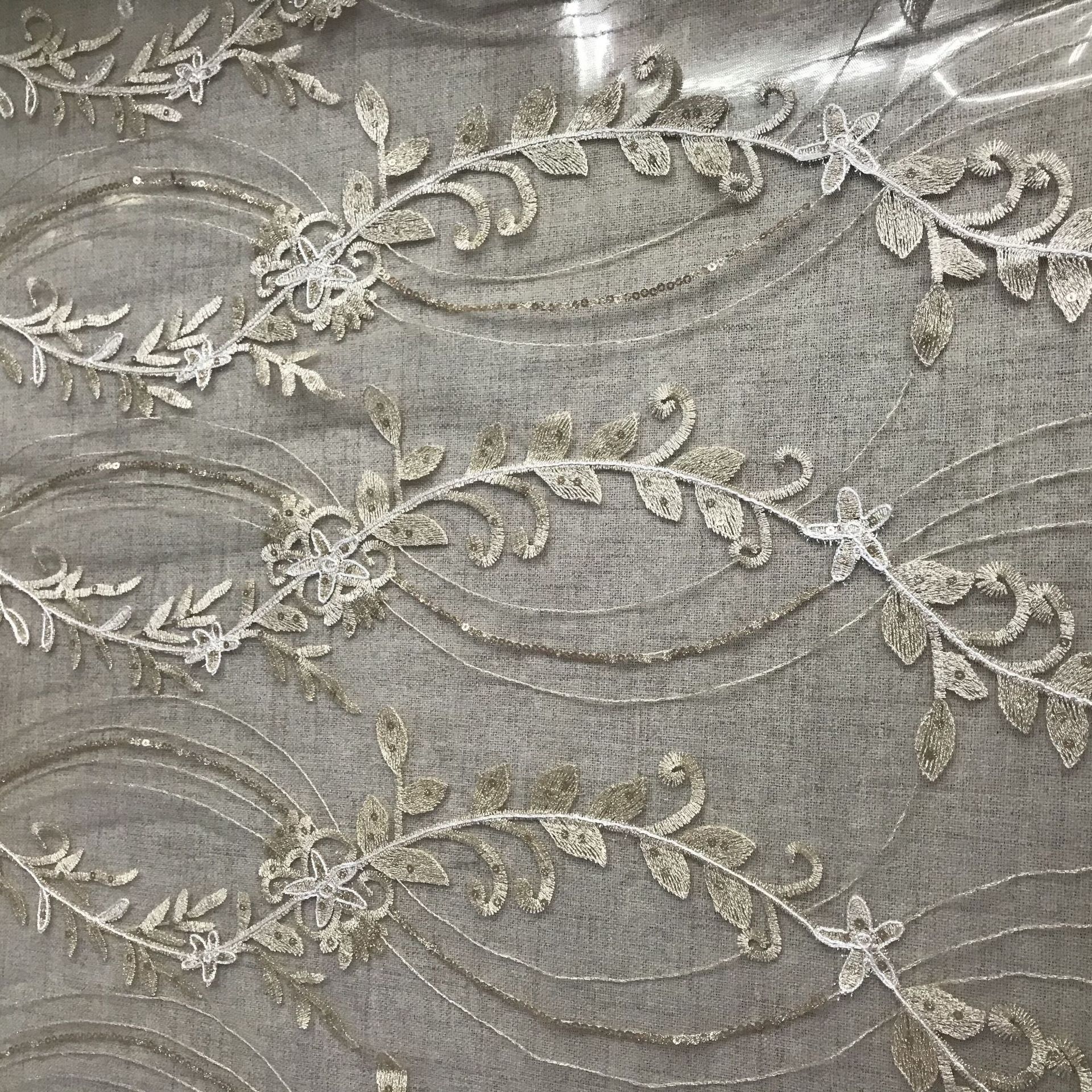 亮片绣花边金银丝刺绣网纱水溶蕾丝面料涤纶丝骨线婚纱礼服宽花边