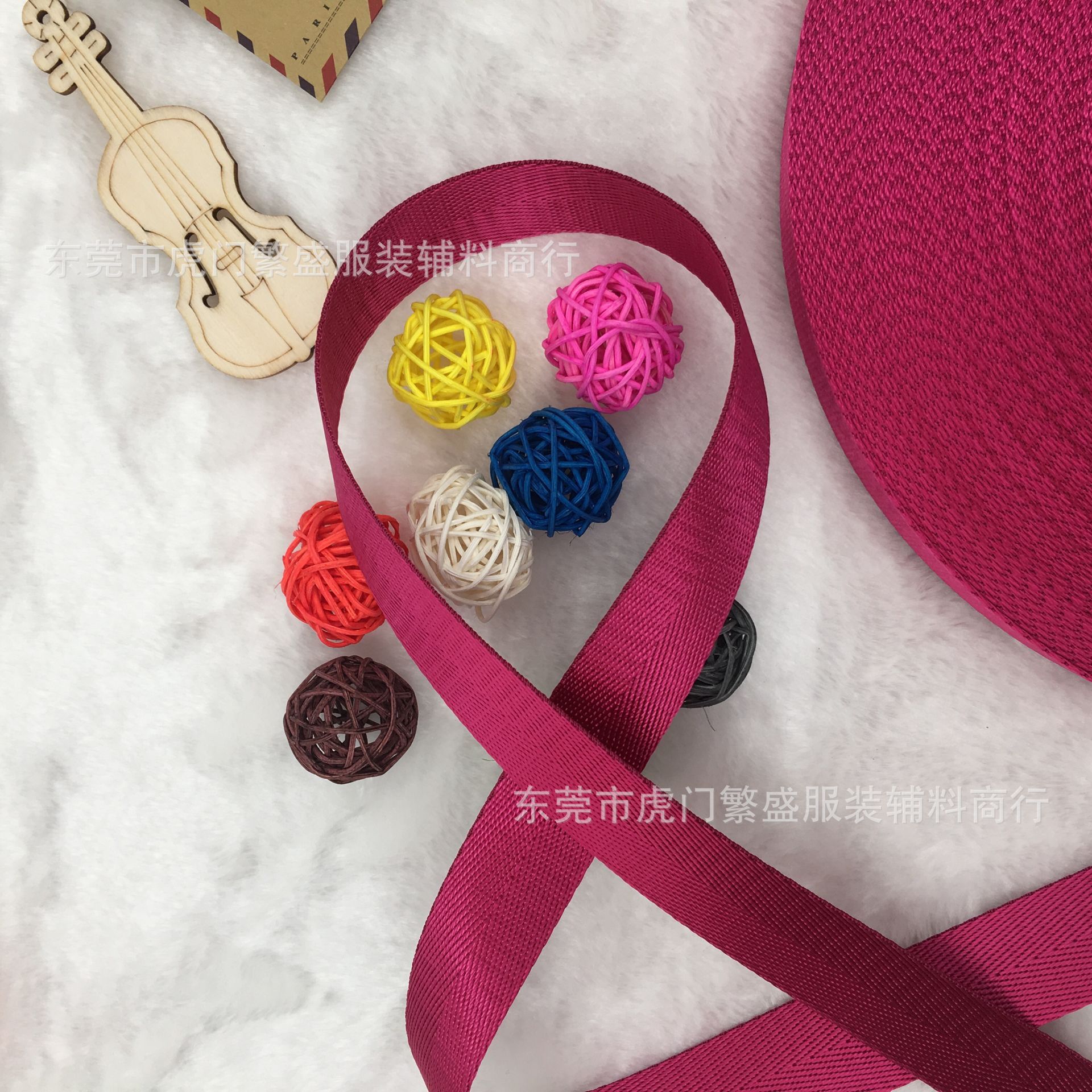 Deep Rose Red * 2cm herringbone thickness 1.1mm