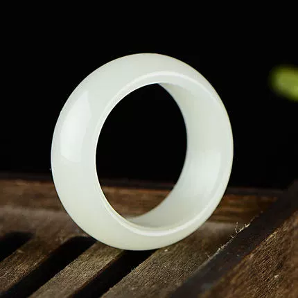 Ring with stone white jade