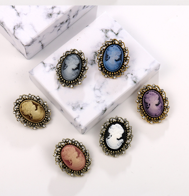 Women'S Gender Inlay Design Retro Style Retro Pin Portrait Oval Alloy Inlay Rhinestones Women'S Brooches